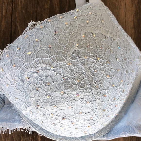 Victoria's Secret Dream Angels Push Up Bra - Picture 2 of 7